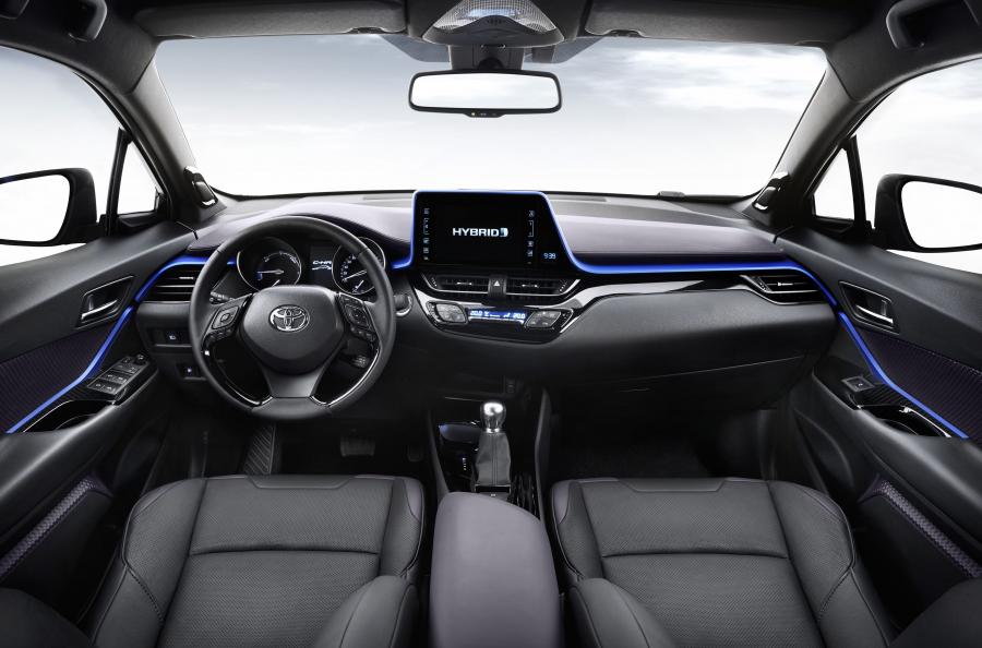 Торпедо Toyota C-HR Hybrid 2016 года  (WW) (фото 10 из 31)